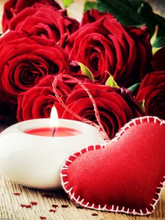 Розы, свечка и сердечко