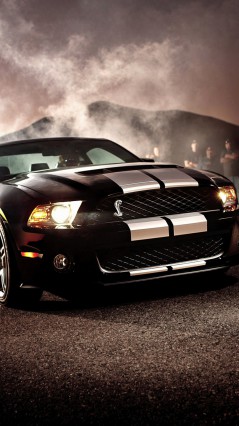 Черный Ford-Mustang
