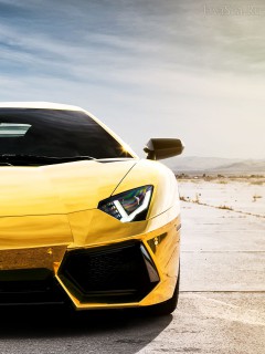Фара желтого Lamborghini