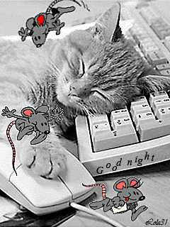 Спящий кот и мыши