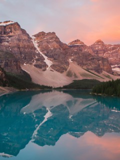 Горы, озеро, отражение