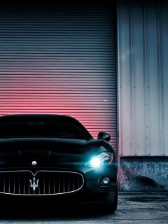 Светящая фара Maserati