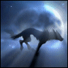 Бегущий волк на фоне Луны