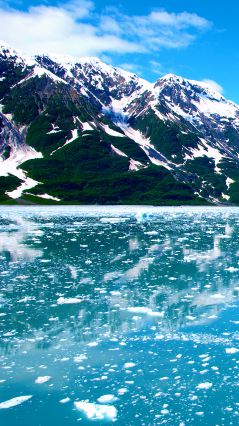 Природа Аляски Горы и озеро